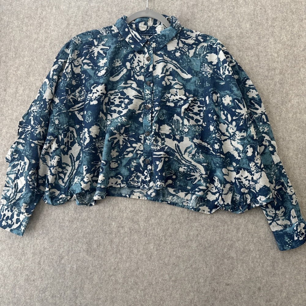 Pilcro Anthropologie Batwing Crop Blouse Womens S Blue Batik Floral Oversized